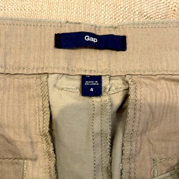 NWT Gap Boyfriend Shorts Tan 100% Cotton Shorts - Picture 4 of 5